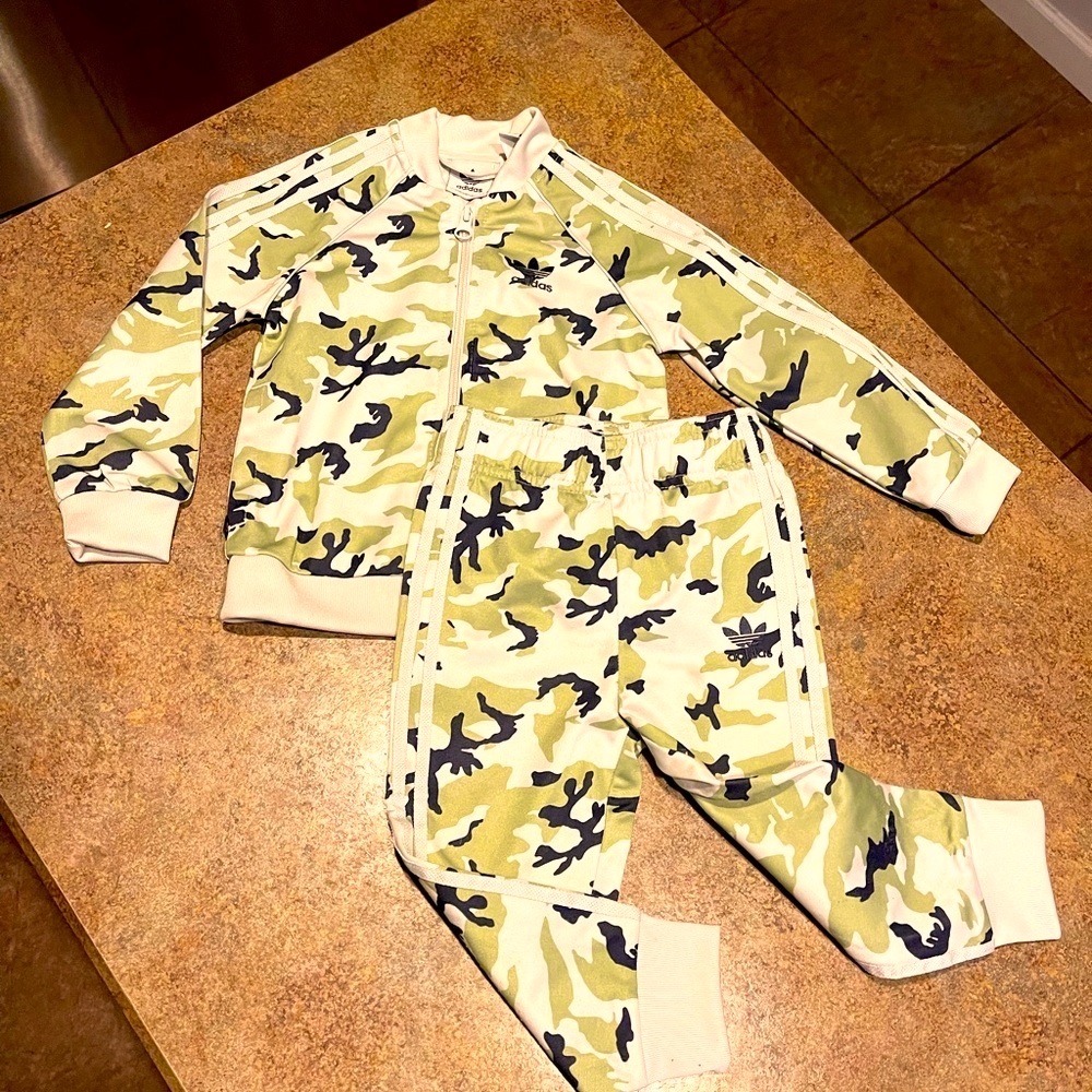 Adidas Unisex Track Suit | 2T